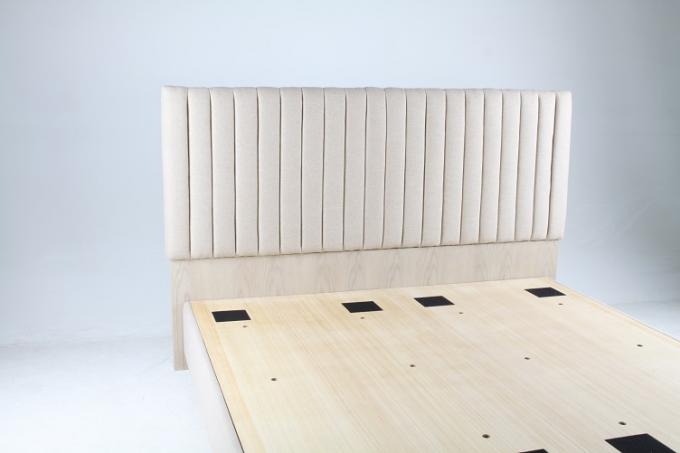 De het Meubilairreeksen van de hotelslaapkamer omvatten Vaste Meubilair Witte Kleur en Koning Bed 1